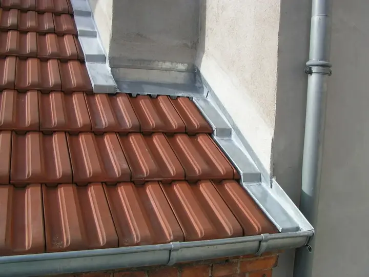 Travaux de zinguerie et gouttières